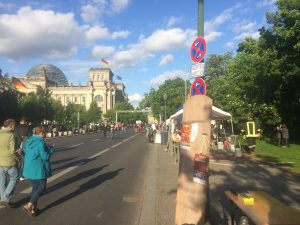 Die Wilsnack Thesentür vor dem Reichstag