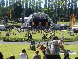 Die Bühne vom Sommergarten auf dem Kirchentag